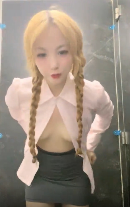 乔宝快喷啊火锅店线下见面活动2v+2.43G商品