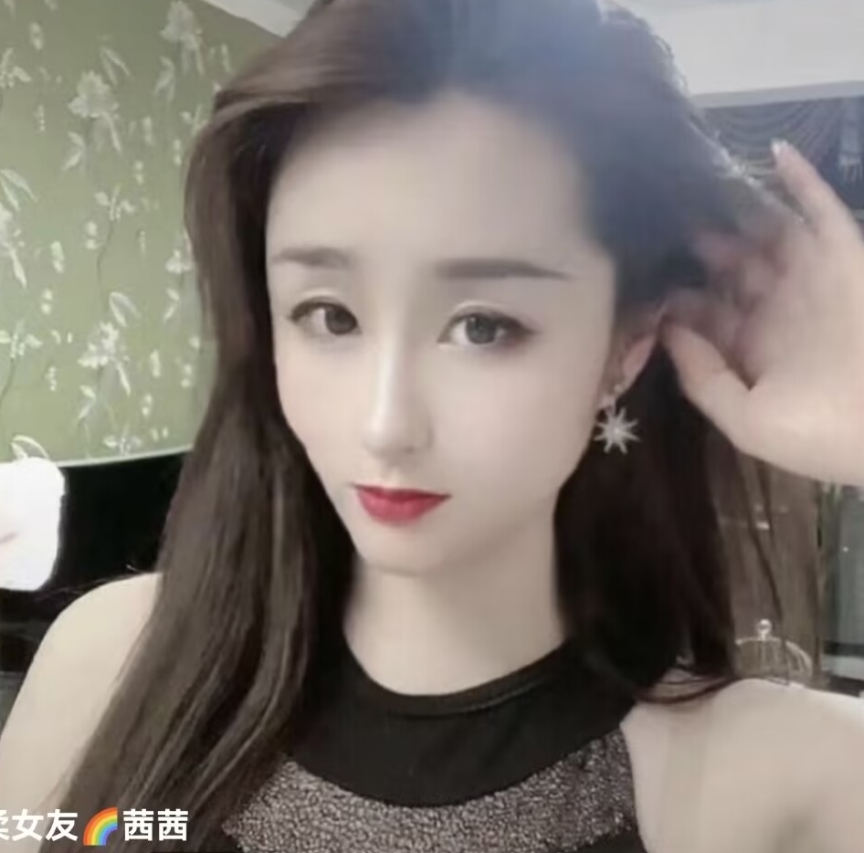 主播花椒然然的35v+2.4g定制酥酥商品