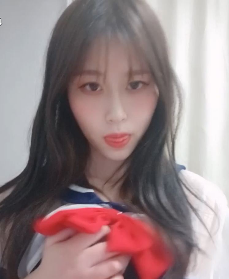 独家！推特月野兔露脸视频曝光，限时38V，下载地址百度盘！