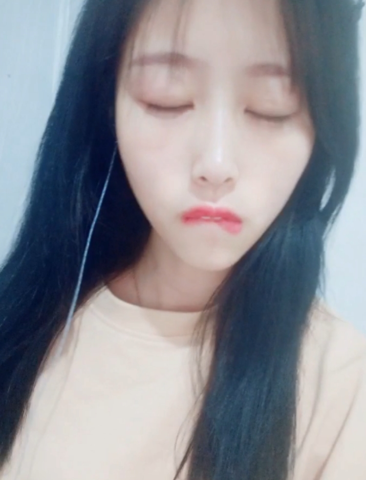 独家！推特月野兔露脸视频曝光，限时38V，下载地址百度盘！