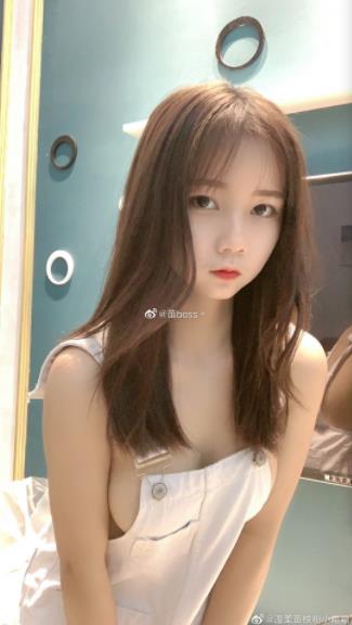 绝版苗老师45部高颜值人气网红快手合集