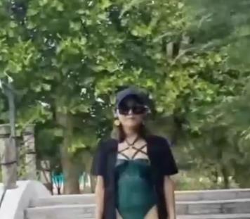 夫妇自拍时长2小时户外酒店三人游嘴艺钢互动对白下载