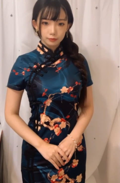 《[转载搬运]模特视频面试被泄露,多位模特360度展示特写1-9季合集[NV+39.5g][百度盘]》