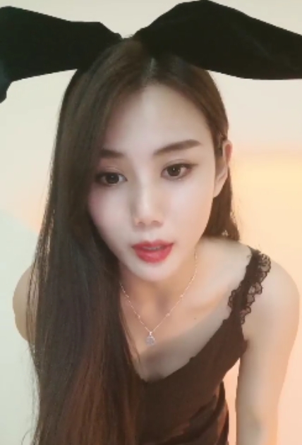 绿播女神小橙子美炸了!道具某处玩到肾虚,本地解压观看