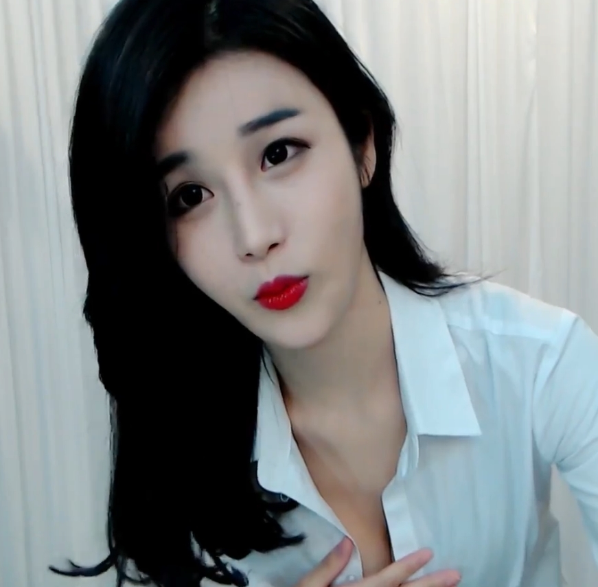 闪现舞蹈女神小米（米儿啊）斗鱼热舞视频收藏百度