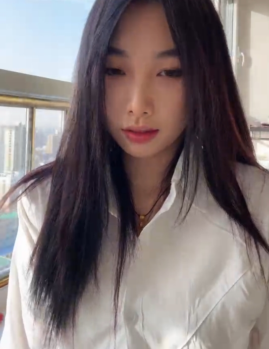 小X大王丝足羞辱视频曝光，普通尺度收cang+du特魅力，百度ED2K热议