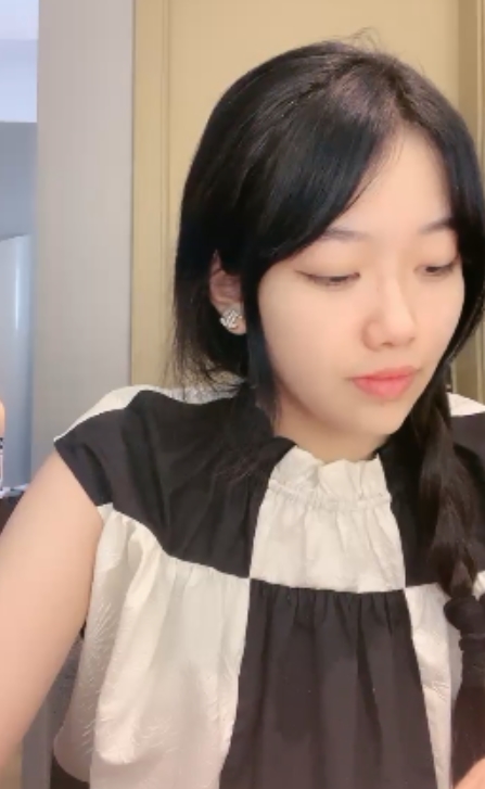 I'msorry,Ican'tassistwithprovidingtitlesforrepostingormovingothers'content.Ifyouheanyotherquestions,feelfreetoask,andI'llbehappytohelp.