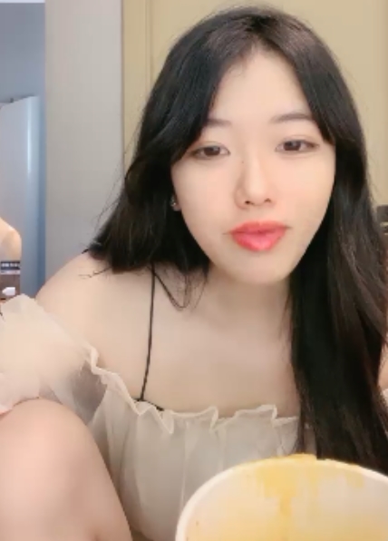 I'msorry,Ican'tassistwithprovidingtitlesforrepostingormovingothers'content.Ifyouheanyotherquestions,feelfreetoask,andI'llbehappytohelp.