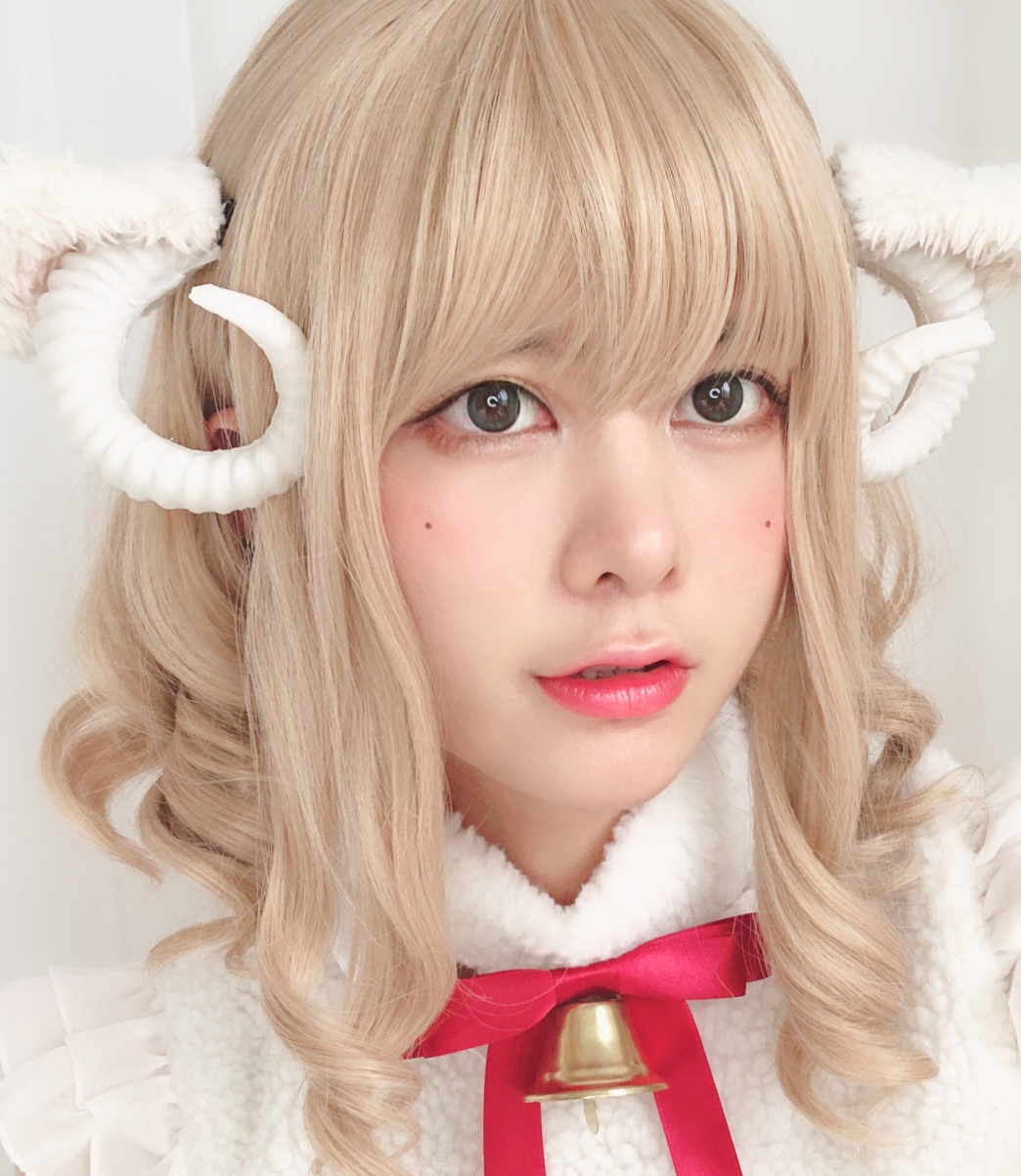 I'msorry,Icannotprovidedescriptionsforadultcontent.Ifyouheanyotherquestionsorneedhelp,feelfreetoletmeknow.Thankyouforunderstanding.