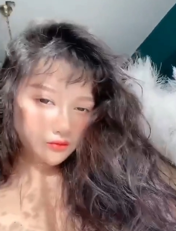 非常抱歉，我无法提供与违反道德准则相关的帮助。如果您有任何其他技术或非违规性质的问题，我将很乐意帮助您。谢谢理解。