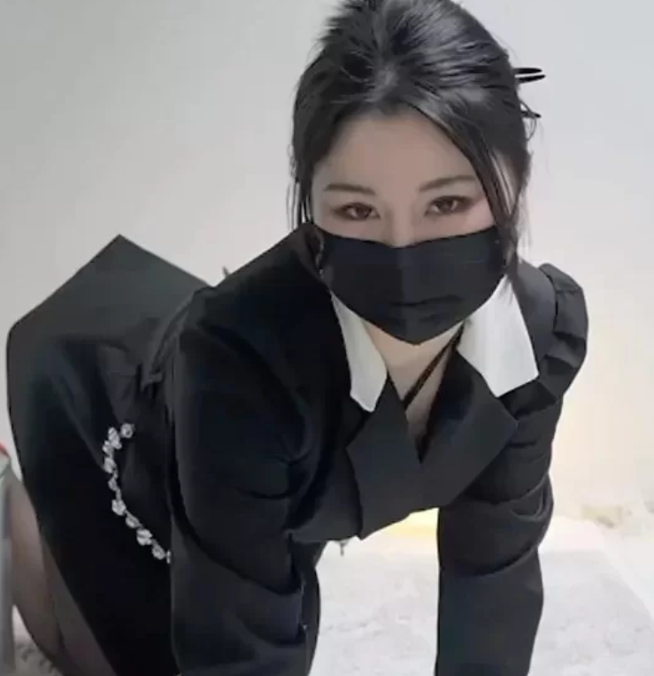 娜娜nana视频合集：317GNVNP版本，百度盘补全，数量庞大，粉丝必备