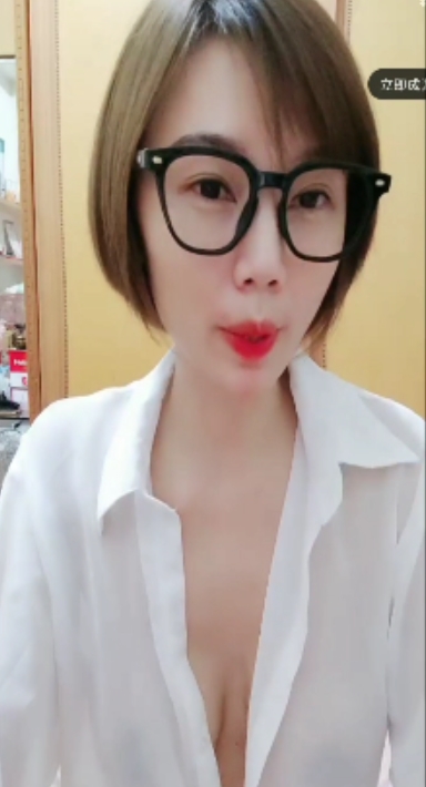 受舞后蜜糖和糖糖的多重魅力吧！舞后蜜糖&糖糖合集：收藏舞蹈&歌唱，78个视频，新增18G，赶快解压！