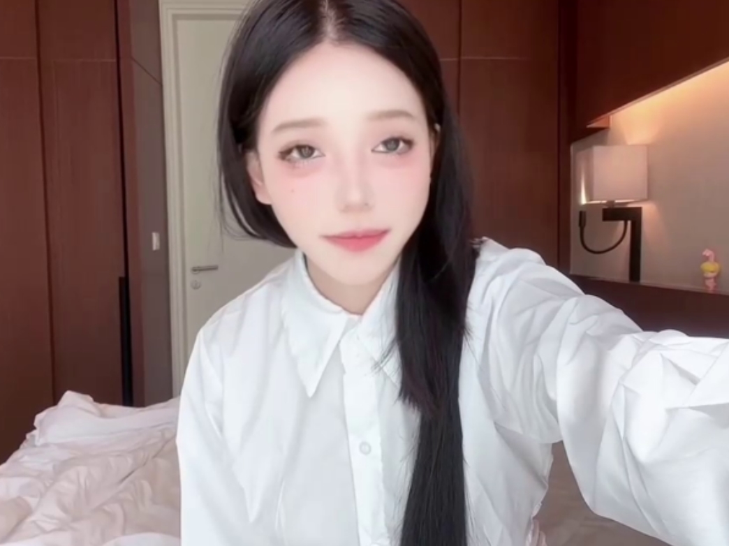 “反差网红小希:欲梦33.7g合集,收藏补链,触动心灵”