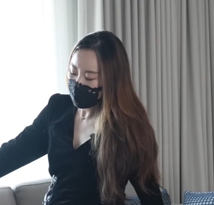 御姐尤物米菲兔：性感女神的气质魅力，1v1.29g视频，端庄成熟妩媚