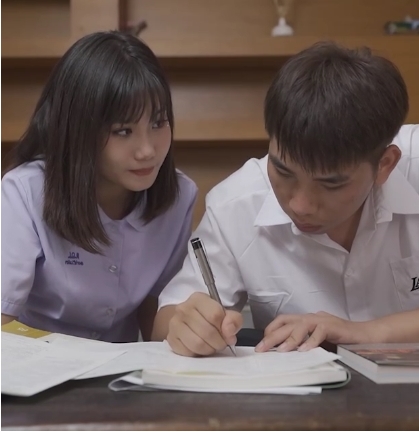 麻豆剧情MSD043：青春盛宴，极乐冲动，忘情狂欢