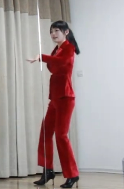 巧小君热舞合集：32个长视频2.4GB，原版专栏，百度盘下载