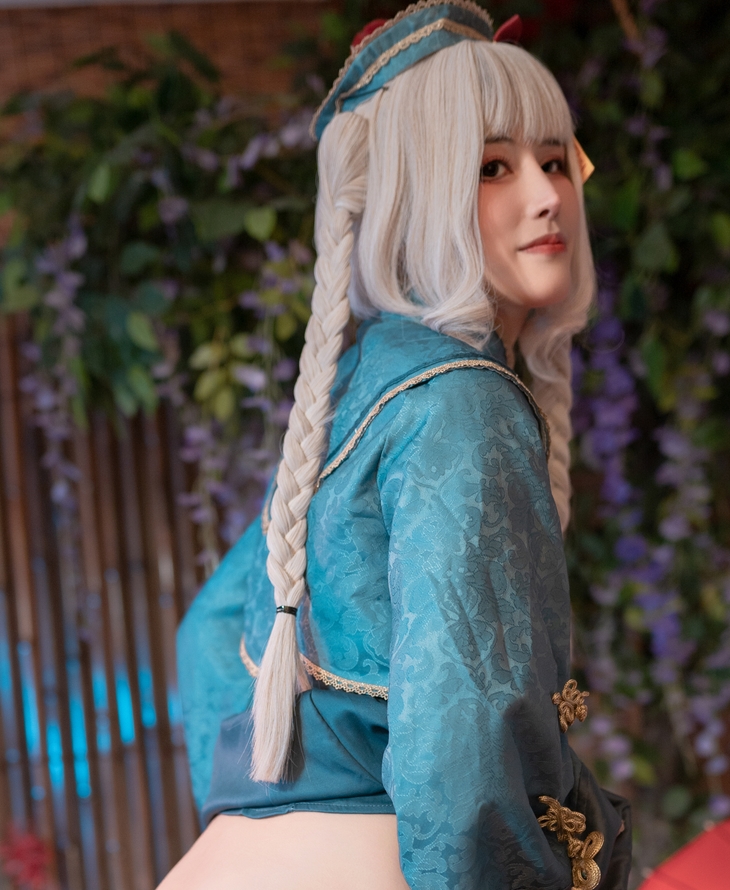 鹿八岁：56套作品，71.8g合集，收藏必备，黑暗护士系列引爆网络