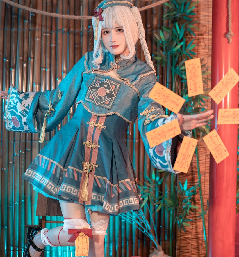 鹿八岁：56套作品，71.8g合集，收藏必备，黑暗护士系列引爆网络