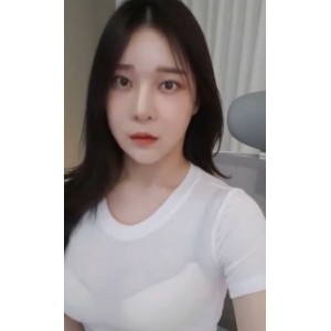 丁36v36g：甜美主播安若溪的视频收藏达62，百度搜索量高达115