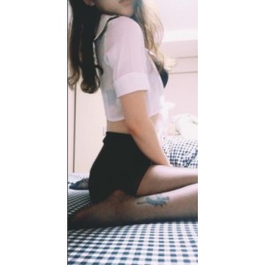 超人气浮力姬恶犬酱：15P1V精华视频合集，展现明星颜值与迷人身材，绅士们不可错过！