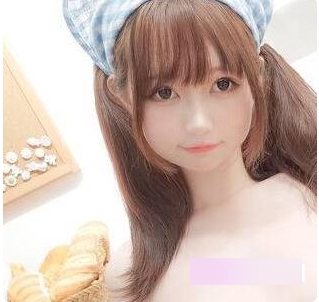 魔物喵Fantia8月合集：微博网红作品集，2.8G视频量惊人