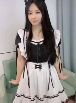 可爱女神麻辣球球11部视频大合集,展现独特魅力与粉嫩肌肤,附赠2张精彩照片,老司机风范引人瞩目!