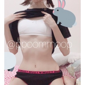 高颜值博主ppoommoop大合集：60部视频+118张作品照片，日本美女身材视觉盛宴