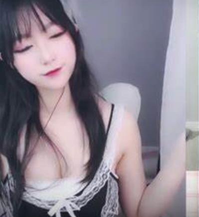 火箭群斗鱼主播埋埋全能女神，可爱调皮高颜值高身材，浮力满满S气满满！