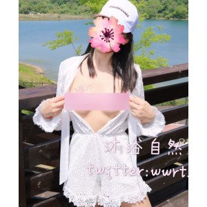 浮力姬大公园：沐浴自然°C，御姐突然脱光真实展示