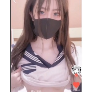 安安老师的精彩直播内容。合集中共有85个视频，总大小为10.2G，粉丝们可以通过百度云进行下载。为确保文件的完整性和安全性，建议选择离线解压的方式。安安老师的直播内容丰富多样，常常与观众互动，分享产品使用体验。她的外貌年轻亲切，笑容自然，给观众带来轻松的观看体验。这次合集的发布旨在满足粉丝们回顾安安老师精彩直播的需求。安安老师合集85v–10.2G百度云