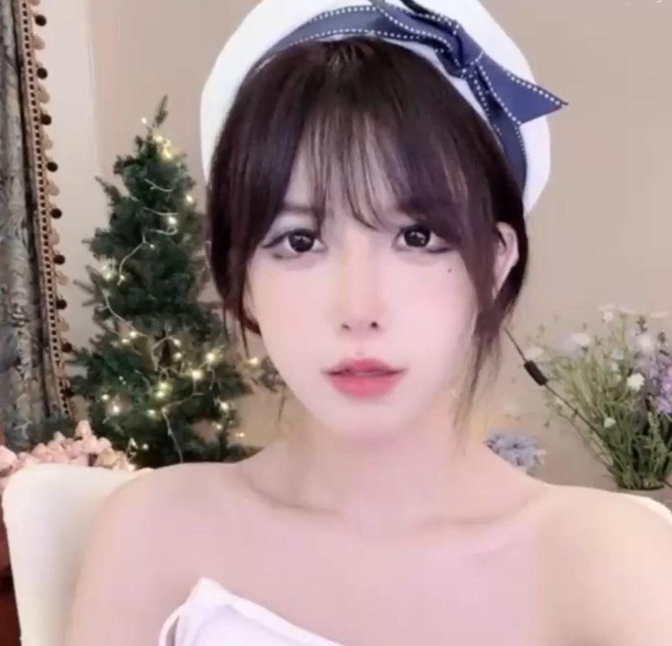 一起聊天一样轻松愉快。如果你也是DeepEggs的粉丝，那么一定不能错过这个百度云资源链接，里面收藏了他所有的精彩视频，快来下载吧！