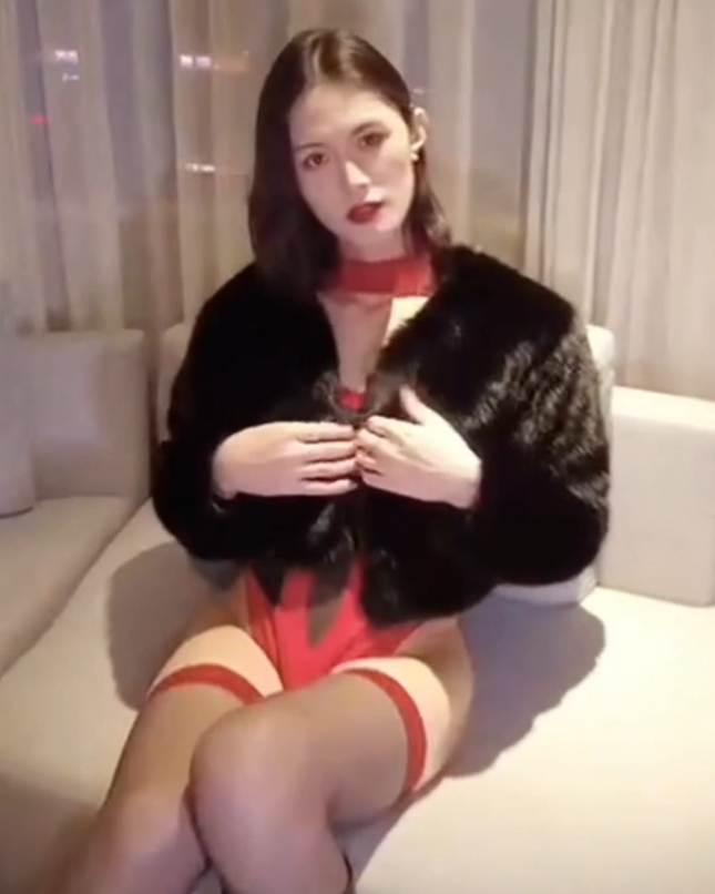 清新脱俗的TS桃子与直男互动视频90v15g，收藏百度ED2K