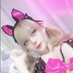 推特COS福利姬精选合集3V1.2G，超人气壁纸131张！