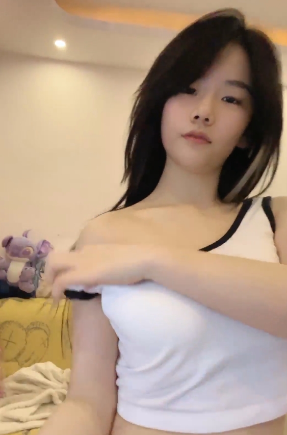 定制热舞福利半糖琪琪最新合集52V5.1G，百度收藏