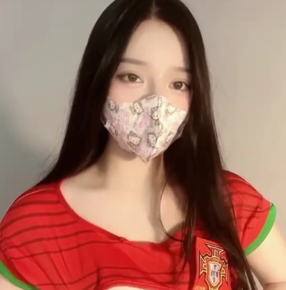 新人青春美少女御梦子世界杯之以身偿还1V197M，湿嫩弄净某处