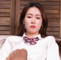 转载搬运美女芝芝性感丝袜脚丫最新合集1V5.3G，视频时长49分33秒，百度盘下载