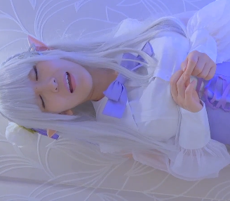 转载Cosplay特典艾米莉亚&拉芙塔莉雅&尼禄最新合集4V4.6G，哺乳期作品