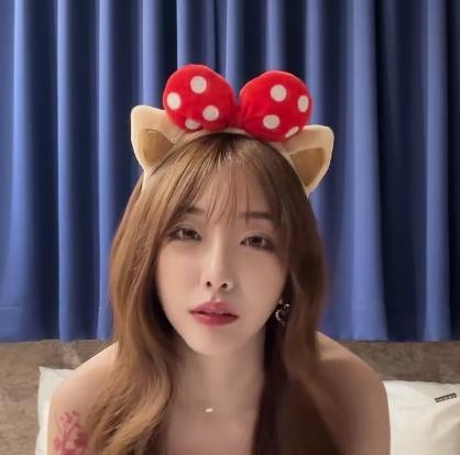 韩国OF超美模特4V1.8G桌球道具秀合集