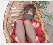 玩偶姐姐圣诞特辑R最新合集1V888M，作者自拍，身材无可挑剔，时长20分