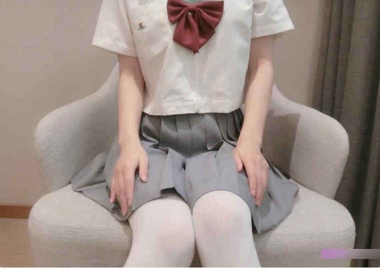 奇妙独家+平台+元气满满+洛美(luomei226)+视频数量36+大小10.2G+奇奇怪怪羞羞任务