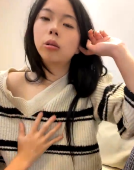 推特LYJyao52害羞展示22部4.3G太诱人[平台+名字+类型+视频数量+大小+形容词]