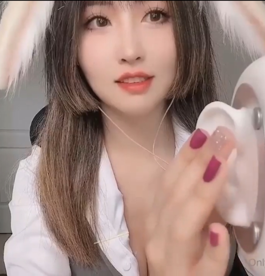 推特MissWarmJ私人视频12部1.2G骚气十足