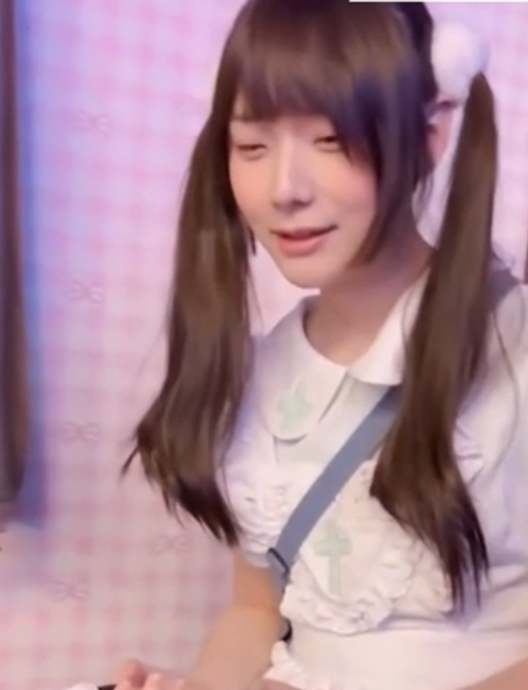 洪筱钧伪娘剧情推特1部917MB极度诱惑