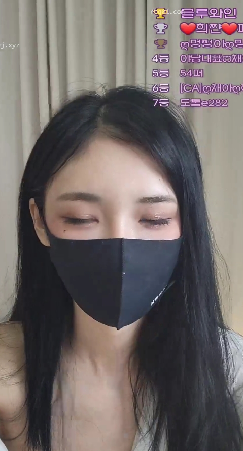 推特舞蹈丰满韩萌妹iamriri80部21G合集