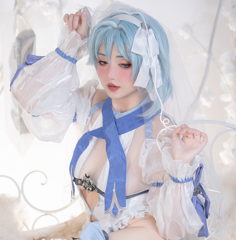 一只云烧白皙美臀超度翻滚福利323部9.54G太过瘾