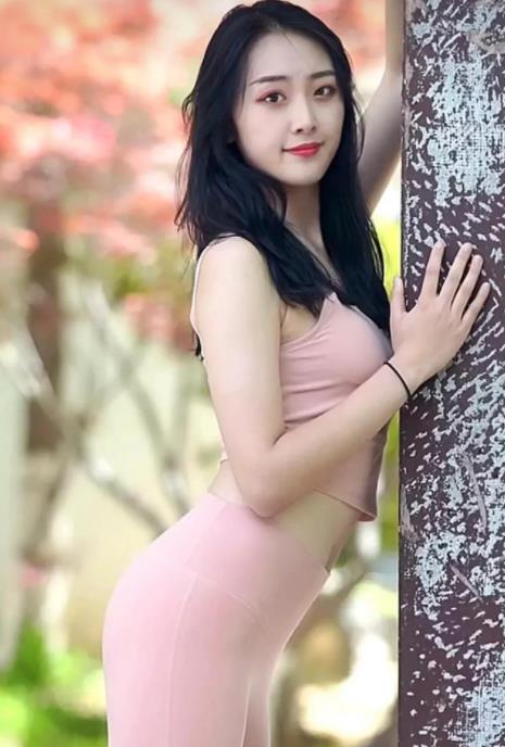 推特奈汐酱初音模仿闪现合集19部3.3G太丰满了