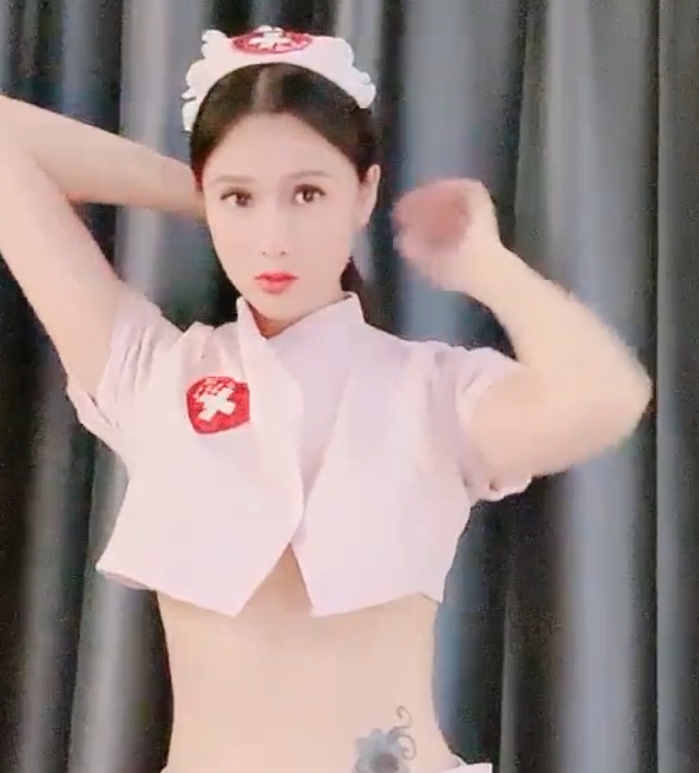 百度/115小甜Ranking_Dessert视频合集27部40.7G白嫩脸细腰腿长