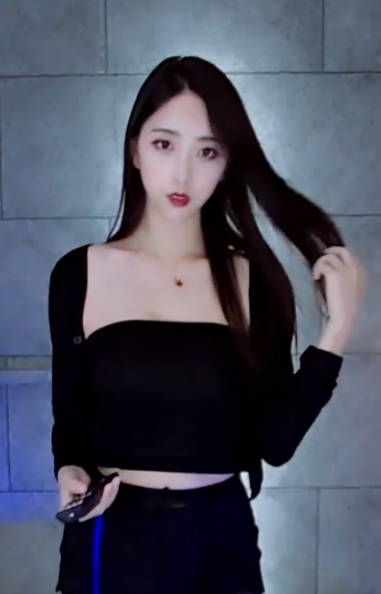 林软软虎牙143G舞蹈合集902V纯欲天花板