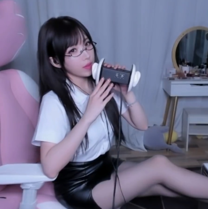 斗鱼小女巫露魅惑舞姿130部37.4G合集补档