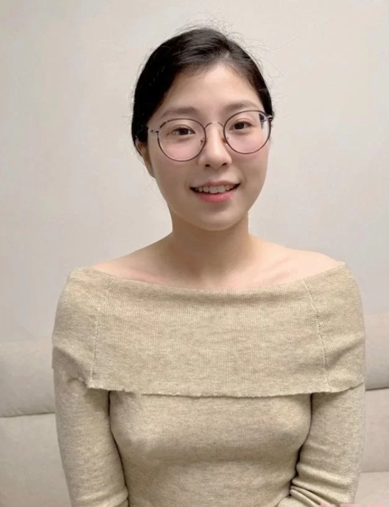 推特秦嘉倪私拍合集17V112P446MB太顶了